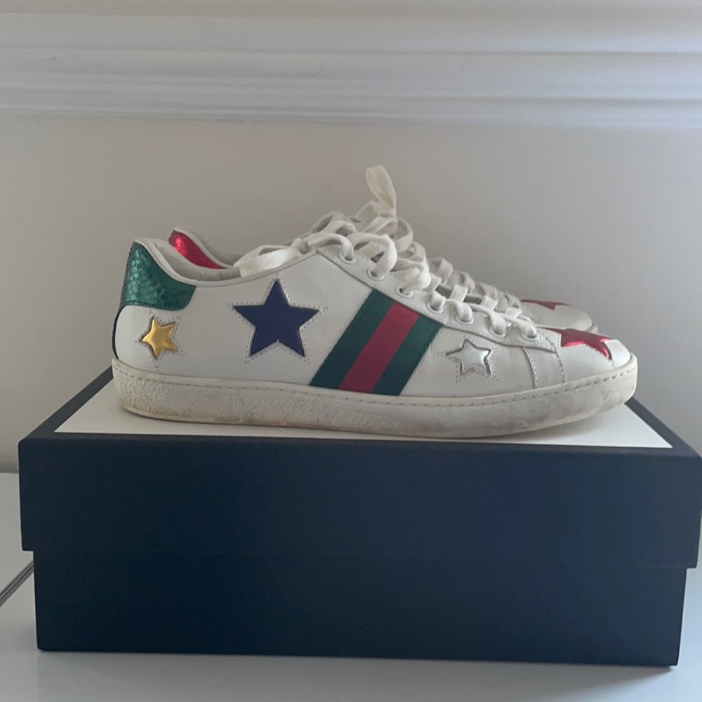 Authentic star Gucci sneakers Size 39/W 9